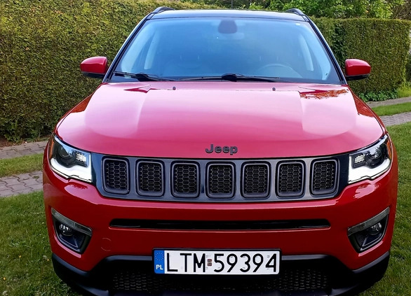 Jeep Compass cena 91999 przebieg: 52213, rok produkcji 2019 z Młynary małe 301